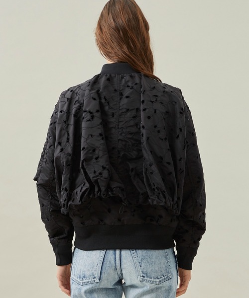 TOGA（トーガ）の「【TOGA PULLA(トーガプルラ)】ナイロンツイルエンブロイダリーブルゾン（ブルゾン・レディース・ブラック・38）」の8枚目の写真