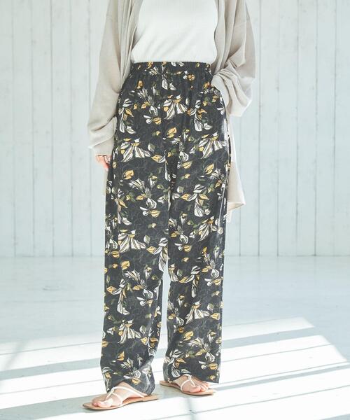 coen（コーエン）の「ボタニカルプリントストレートパンツ（WEB限定