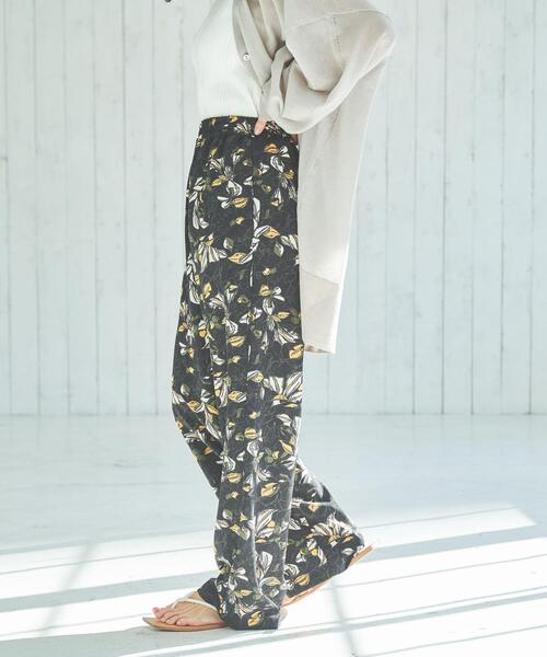 coen（コーエン）の「ボタニカルプリントストレートパンツ（WEB