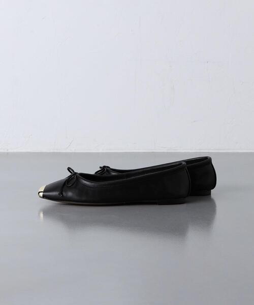 CHEMBUR(チェンバー)の「【一部別注】<CHEMBUR>SQ CAP フラット パンプス(パンプス・レディース・ブラック/グレー・38/37h/37/36/35h/36h/35)」の7枚目の写真