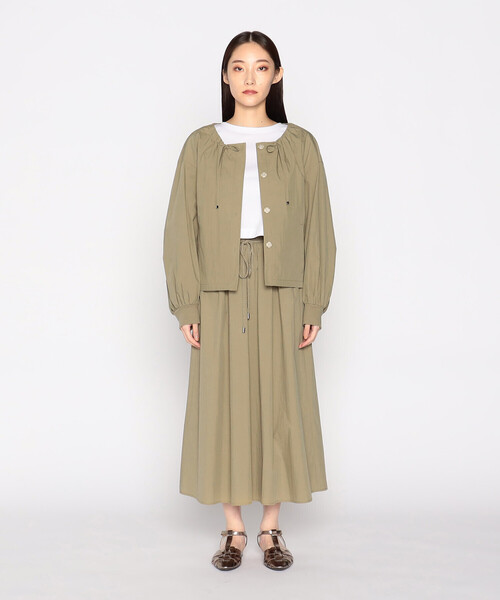 COMME CA ISM（コムサイズム）の「【セットアップ対応】スモッキング　スカート（スカート・レディース・オフホワイト/オリーブ・MEDIUM/LARGE）」の9枚目の写真