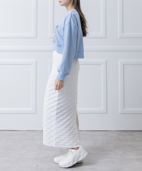 clear（クリア）の「ショート丈刺繍プリントスウェットトップス（スウェット・レディース・サックスブルー/オフホワイト・F）」の18枚目の写真