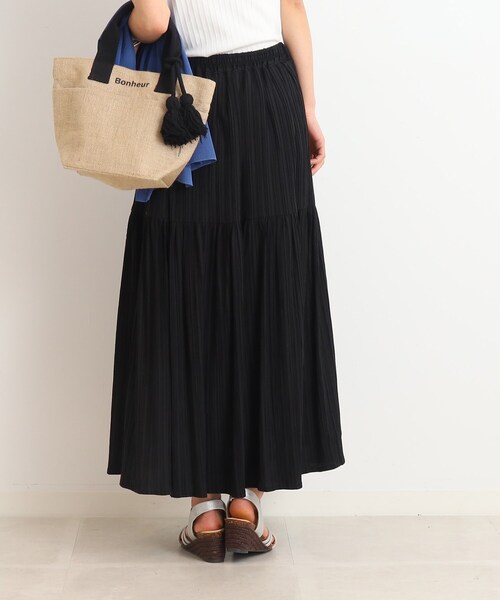 DRESKIP（ドレスキップ）の「◆【大人の揺れ感】しぼしぼティアードスカート（スカート・レディース・黄緑系/ブラック/ブルー/オフホワイト・03/04/02）」の16枚目の写真