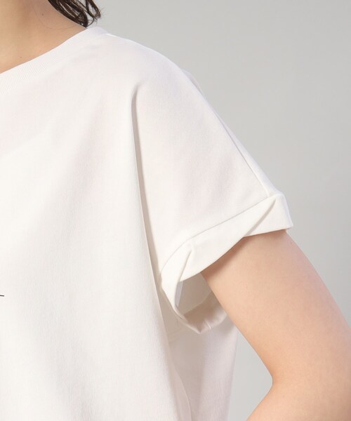 UNTITLED（アンタイトル）の「◆【きれいめにも、カジュアルにも】ランダムロゴTシャツ（Tシャツ/カットソー・レディース・ホワイト系8/ホワイト系3/グレー系その他・00/48/44/50/04/02）」の9枚目の写真
