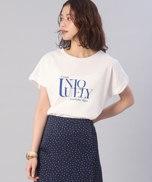 UNTITLED（アンタイトル）の「◆【きれいめにも、カジュアルにも】ランダムロゴTシャツ（Tシャツ/カットソー・レディース・ホワイト系8/ホワイト系3/グレー系その他・00/48/44/50/04/02）」の19枚目の写真