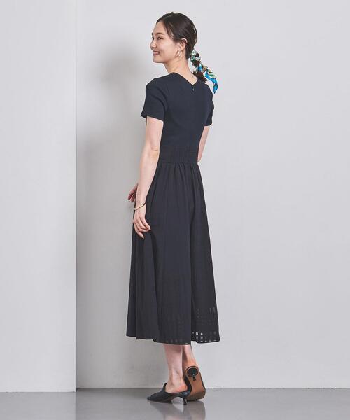 UNITED ARROWS（ユナイテッドアローズ）の「V ネック フィット＆フレア