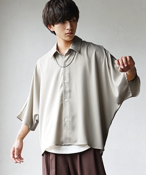 MinoriTY（マイノリティ）の「【MinoriTY】とろみ素材ドルマンスリーブ半袖シャツ オーバーサイズ メンズ 無地 夏服（シャツ/ブラウス・メンズ・キナリ/ベージュ/テラコッタ/カーキ/ブラック/ブルー/ワイン/アイボリー/グレー・S/M/L）」の22枚目の写真