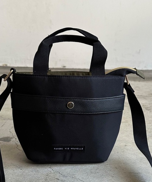favori(ファヴォリ)の「EM:Favori インカラー2WAY 舟型 ミニショルダー トートバッグ(ショルダーバッグ・レディース・ターコイズブルー/カーキ/オレンジ/ネイビー/ベージュ/ブラック・FREE)」の1枚目の写真