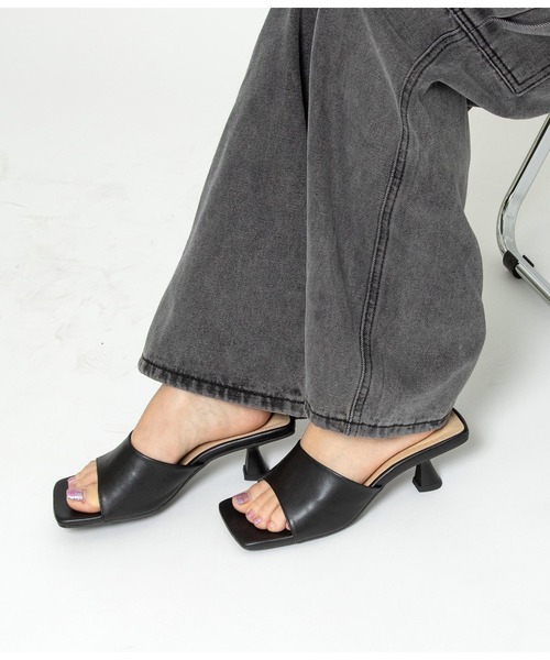 ANAP（アナップ）の「スクエアミュールサンダル（サンダル・レディース・ブラック/オフホワイト/ブルー・M/S/L）」の22枚目の写真