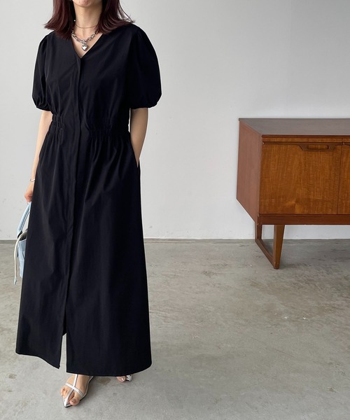 210nouve（トゥージュヌーブ）の「2WAYジップアップギャザーワンピース（シャツワンピース・レディース・ブラック/ベージュ・FREE）」の17枚目の写真