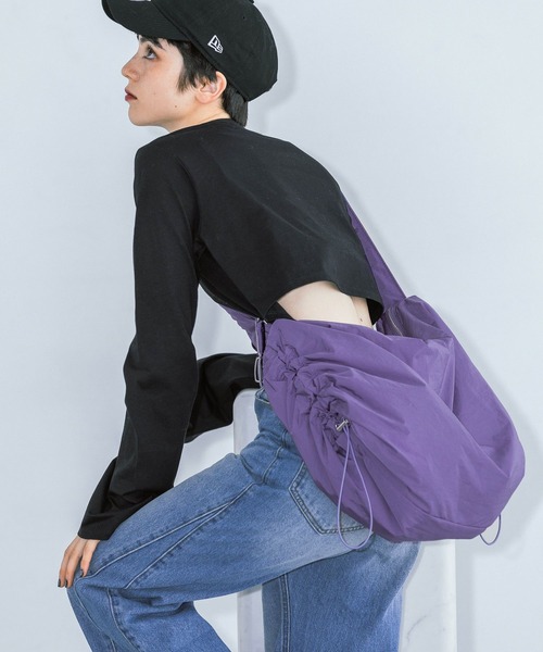 PAGEBOY(ページボーイ)の「ナイロンドロストショルダー(ショルダーバッグ・レディース・オフホワイト/ブラック/ライム/パープル・FREE)」の5枚目の写真