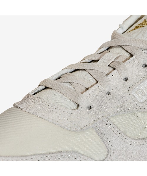 Reebok(リーボック)の「クラシックレザー / CLASSIC LEATHER(スニーカー・レディース・アイボリー/グレー・26.0cm/23.0cm/22.5cm/25.0cm/25.5cm/24.5cm/24.0cm/23.5cm)」の6枚目の写真