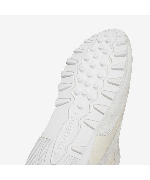 Reebok(リーボック)の「クラシックレザー / CLASSIC LEATHER(スニーカー・レディース・アイボリー/グレー・26.0cm/23.0cm/22.5cm/25.0cm/25.5cm/24.5cm/24.0cm/23.5cm)」の9枚目の写真