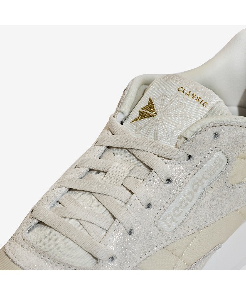 Reebok(リーボック)の「クラシックレザー / CLASSIC LEATHER(スニーカー・レディース・アイボリー/グレー・26.0cm/23.0cm/22.5cm/25.0cm/25.5cm/24.5cm/24.0cm/23.5cm)」の11枚目の写真