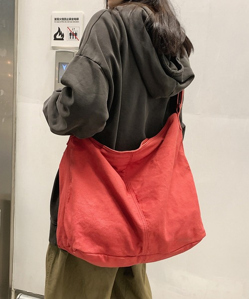 Lilamusant(リラミュゾン)の「【Un】【it】【Lilamusant(リラミュゾン)】ニュースペーパーバッグ コットン キャンバス ヴィンテージ ショルダー(ショルダーバッグ・レディース・グリーン/レッド/ブラック/ナチュラル/ブルー/グリーン系その他/グレー/インディゴブルー/カモフラージュ/イエロー系その他・FREE)」の9枚目の写真