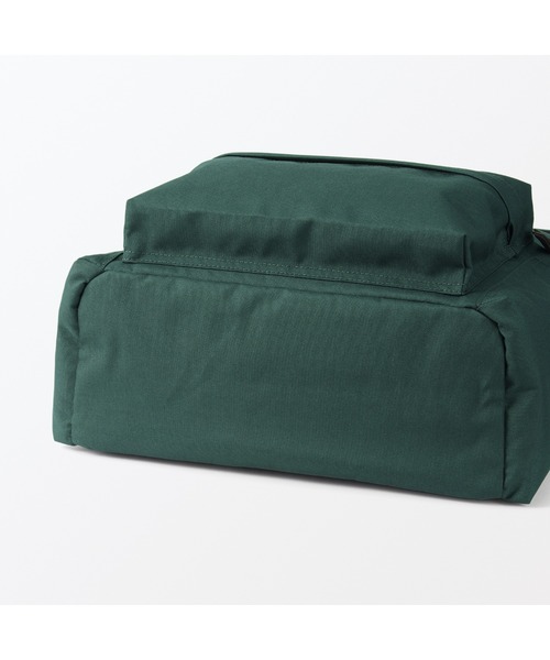 無印良品(ムジルシリョウヒン)の「肩の負担を軽くする 撥水リュックサック(バックパック/リュック・レディース・ダークブラウン/ブラック/ダークグリーン・FREE)」の14枚目の写真