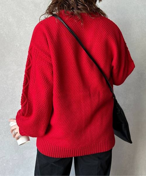 CPCM(シーピーシーエム)の「Vネックケーブルニット金ボタンカーディガン(カーディガン/ボレロ・レディース・レッド/ブラック/オフホワイト・FREE)」の16枚目の写真