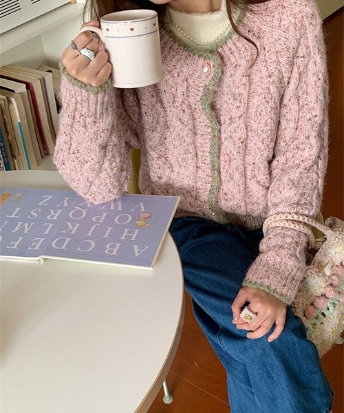 HALEY PESCA（ヘーリーペスカ）の「HALEY PESCA/【ハートボタン】ラウンドネック　ミックスカラーカーディガン（カーディガン/ボレロ・レディース・グリーン/ピンク/レッド/オレンジ・FREE）」の10枚目の写真