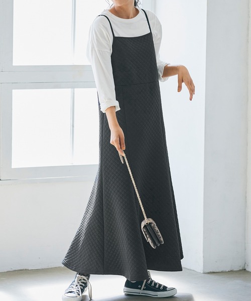 coca(coca)(コカ)の「キルティングマーメイドキャミワンピース(ワンピース・レディース・ブラック/ベージュ・M/L)」の1枚目の写真