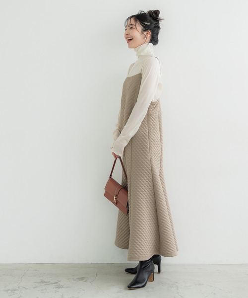coca(coca)(コカ)の「キルティングマーメイドキャミワンピース(ワンピース・レディース・ブラック/ベージュ・M/L)」の7枚目の写真