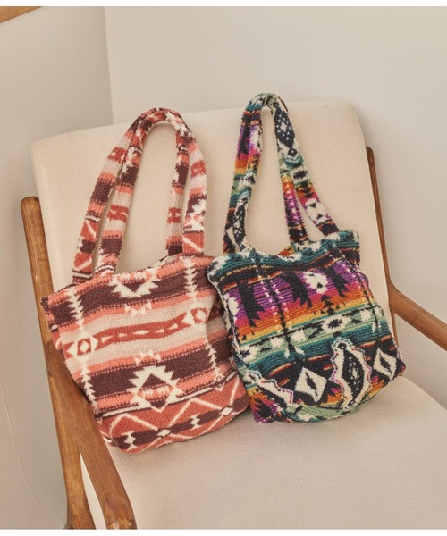 anap mimpi（アナップミンピ）の「オルテガ フリース ボア トートバック（トートバッグ・レディース・ブラック/ピンク・FREE）」の3枚目の写真