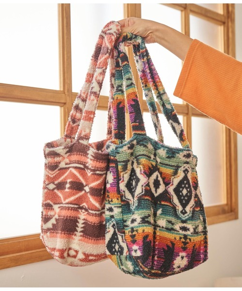 anap mimpi（アナップミンピ）の「オルテガ フリース ボア トートバック（トートバッグ・レディース・ブラック/ピンク・FREE）」の4枚目の写真