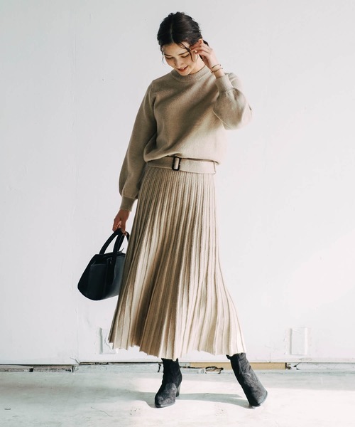 aquagarage(アクアガレージ)の「ベルト付きニットセットアップ 3点セット(ニット/セーター・レディース・チャコール/ベージュ・M/L)」の9枚目の写真