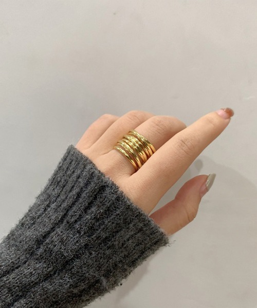 LYEON（リヨン）の「コイルデザインリング（リング・レディース・シルバー/ゴールド・FREE）」の2枚目の写真