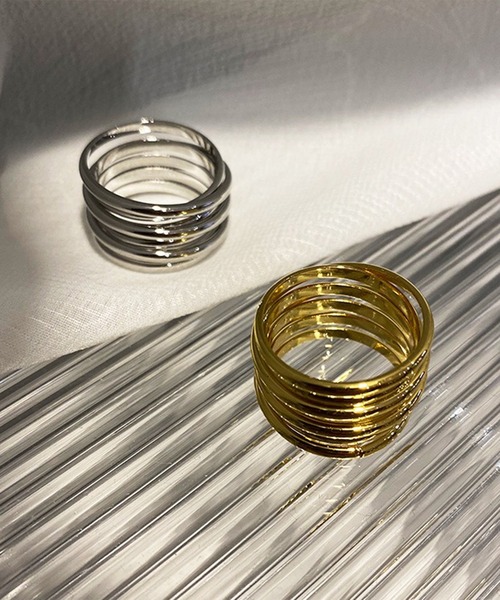 LYEON（リヨン）の「コイルデザインリング（リング・レディース・シルバー/ゴールド・FREE）」の4枚目の写真