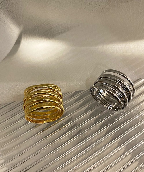 LYEON（リヨン）の「コイルデザインリング（リング・レディース・シルバー/ゴールド・FREE）」の6枚目の写真
