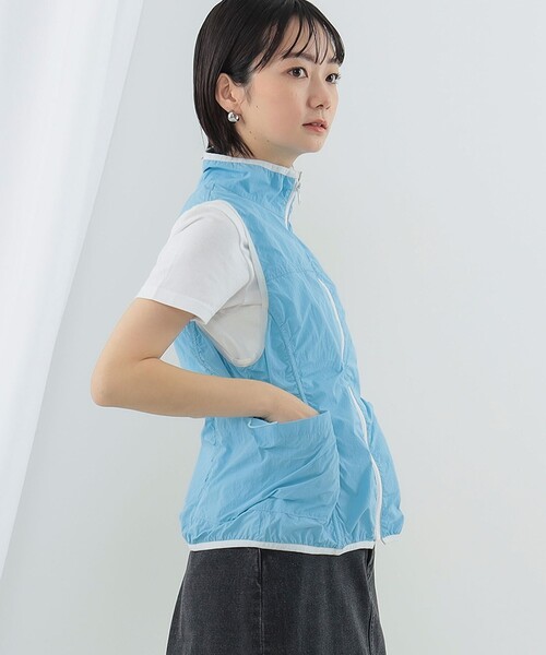 Ray BEAMS(レイビームス)の「Ray BEAMS / スタンドカラー ナイロン ベスト(ベスト・レディース・ライトグレー/ブルー・ONE SIZE)」の17枚目の写真