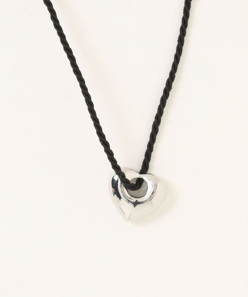 LOWRYS FARM（ローリーズファーム）の「ハートコードチョーカー　989810（チョーカー・レディース・グレー/ベージュ・FREE）」の2枚目の写真