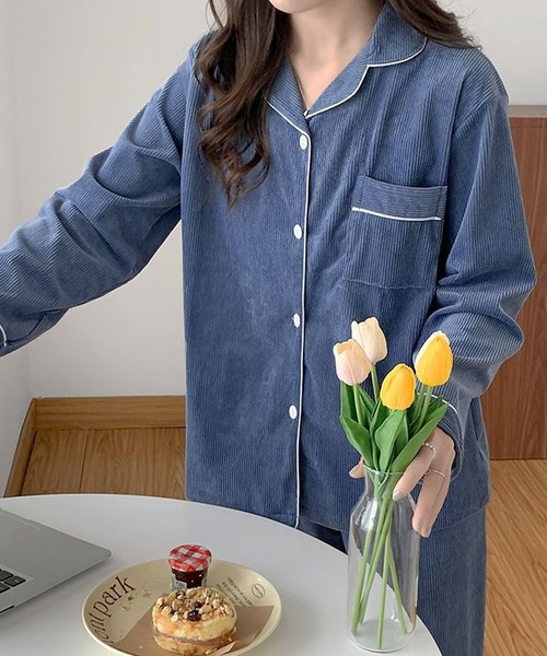 aimoha(アイモハ)の「秋冬2点セット コ一デュロイ長袖シャツ&ロングパンツ ルームウェア(ルームウェア/パジャマ・レディース・ネイビー/イエロー/レッド/ダークグレー/オフホワイト・XX-LARGE/X-LARGE/MEDIUM/LARGE)」の4枚目の写真