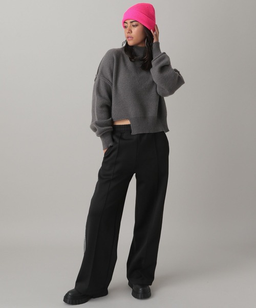 FOREVER 21(フォーエバー トゥエンティーワン)の「ラインワイドパンツ(その他パンツ・レディース・グレー/ブラック・MEDIUM/SMALL)」の21枚目の写真