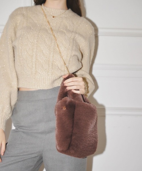 MIRO AMURETTE（ミロアミュレット）の「circle charm ecofur bag/チャーム付きエコファーバック（ハンドバッグ・レディース・ブラウン/ホワイト・FREE）」の4枚目の写真