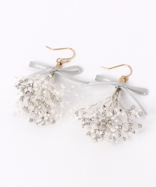 GLOBAL WORK（グローバルワーク）の「MADE IN JAPANドライフラワーピアス/993085（ピアス（両耳用）・レディース・ベージュ/ホワイト×シルバー/ブルー/ホワイト×ゴールド/ホワイト・FREE）」の2枚目の写真