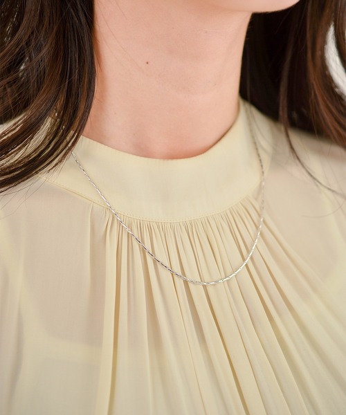 BROTHERHOOD（ブラザーフッド）の「【earyear】ルミノス スパイラル ネックレス（ネックレス・レディース・シルバー/ゴールド・SMALL/MEDIUM）」の5枚目の写真