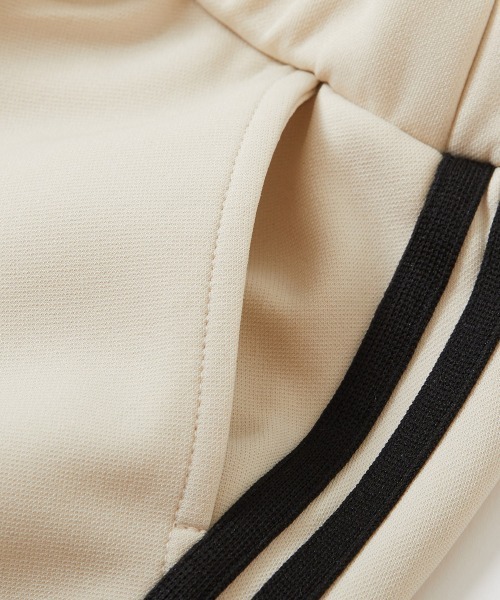 devirock（デビロック）の「【セットアップ可能】サイドライン ミニスカート(インナー付き)（スカート・キッズ・アイボリー/ブラック/ピンク系3・100cm/110cm/120cm/130cm/140cm/150cm/160cm）」の13枚目の写真