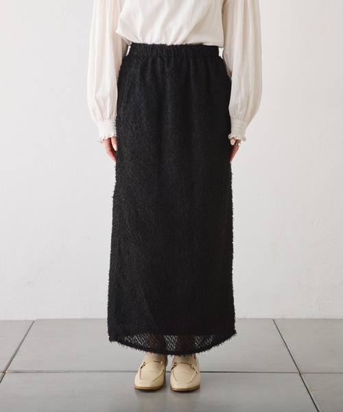 PUAL CE CIN（ピュアルセシン）の「フリンジジャガードナロースカート（スカート・レディース・ブラック/グレイッシュベージュ・FREE）」の3枚目の写真