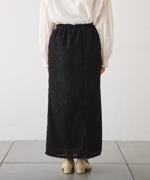 PUAL CE CIN（ピュアルセシン）の「フリンジジャガードナロースカート（スカート・レディース・ブラック/グレイッシュベージュ・FREE）」の5枚目の写真