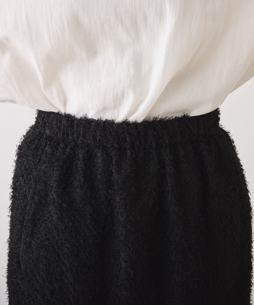 PUAL CE CIN（ピュアルセシン）の「フリンジジャガードナロースカート（スカート・レディース・ブラック/グレイッシュベージュ・FREE）」の6枚目の写真
