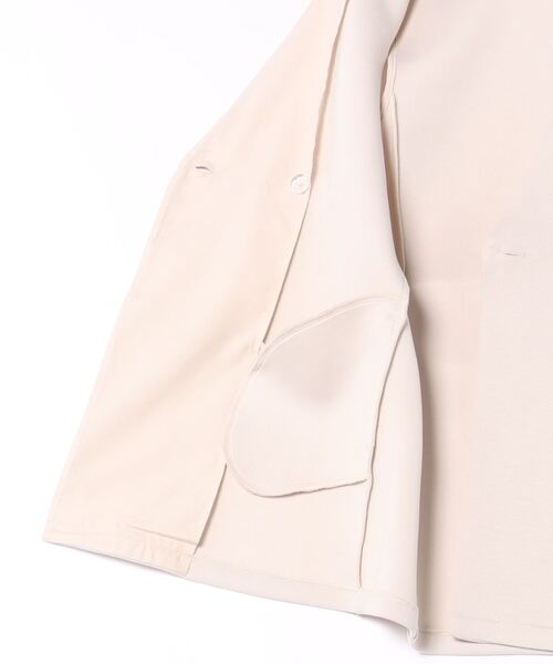 Settimissimo（セッティミッシモ）の「パールボタン スポンジリバー ジレ ベスト（ベスト・レディース・ベージュ/ブラック・M）」の4枚目の写真