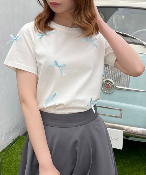 one way（ワンウェイ）の「リボンまみれTシャツ（Tシャツ/カットソー・レディース・ピンク/ホワイト×ブラック/ホワイト×ブルー/ブラック・FREE）」の2枚目の写真