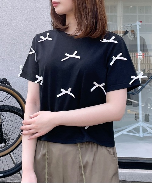 one way（ワンウェイ）の「リボンまみれTシャツ（Tシャツ/カットソー・レディース・ピンク/ホワイト×ブラック/ホワイト×ブルー/ブラック・FREE）」の3枚目の写真