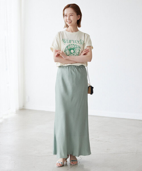 SLOBE IENA（スローブイエナ）の「ヴィンテージサテンマーメイドスカート（スカート・レディース・ライトグリーン/カーキ/アイボリー・36/38）」の11枚目の写真