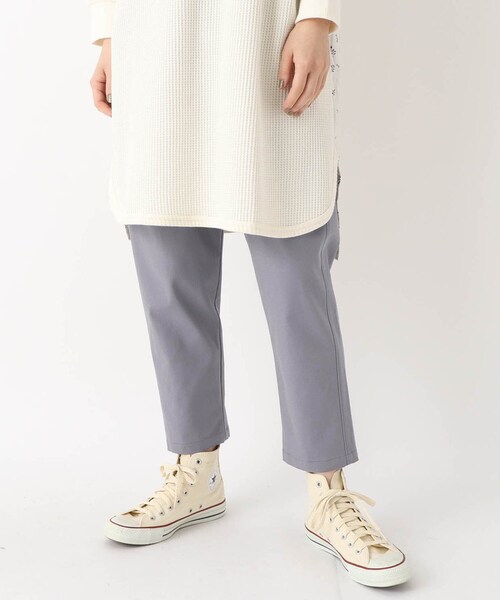 one'sterrace（ワンズテラス）の「ツイル9分丈 テーパード パンツ（その他パンツ・レディース・カーキ系5/ベージュ系9/ブルー系その他7・02）」の3枚目の写真