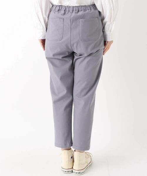 one'sterrace（ワンズテラス）の「ツイル9分丈 テーパード パンツ（その他パンツ・レディース・カーキ系5/ベージュ系9/ブルー系その他7・02）」の6枚目の写真