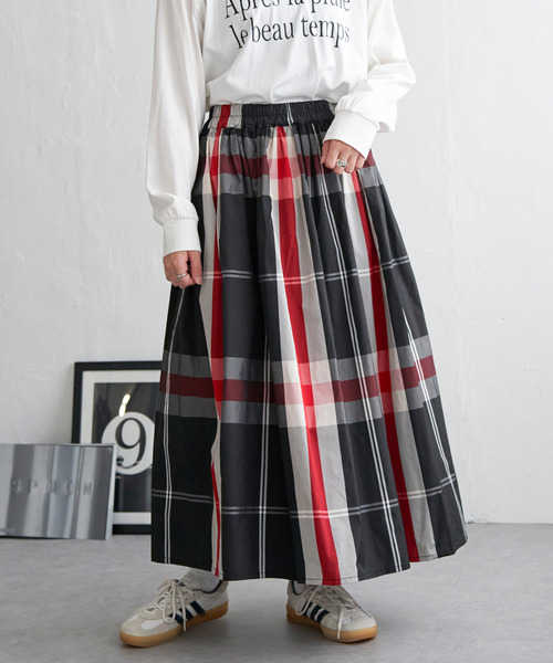 VENCEEXCHANGE（ヴァンスエクスチェンジ）の「タフタチェックギャザースカート（スカート・レディース・ネイビー/ブラック/ホワイト/レッド系/ストライプ/レッド/グレー系その他/グレー/オレンジ系/チャコール/ブルー系/チェック・FREE）」の8枚目の写真