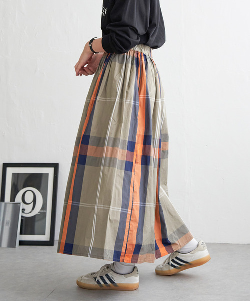 VENCEEXCHANGE（ヴァンスエクスチェンジ）の「タフタチェックギャザースカート（スカート・レディース・ネイビー/ブラック/ホワイト/レッド系/ストライプ/レッド/グレー系その他/グレー/オレンジ系/チャコール/ブルー系/チェック・FREE）」の18枚目の写真