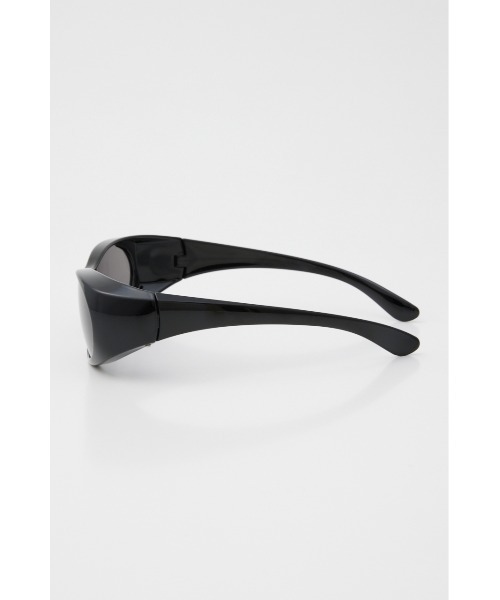 SLY（スライ）の「HinaYoshiharaxSLY EYEWEAR ヒナヨシハラ スライ アイウェア（サングラス・レディース・ブラウン/ブラック・FREE）」の5枚目の写真